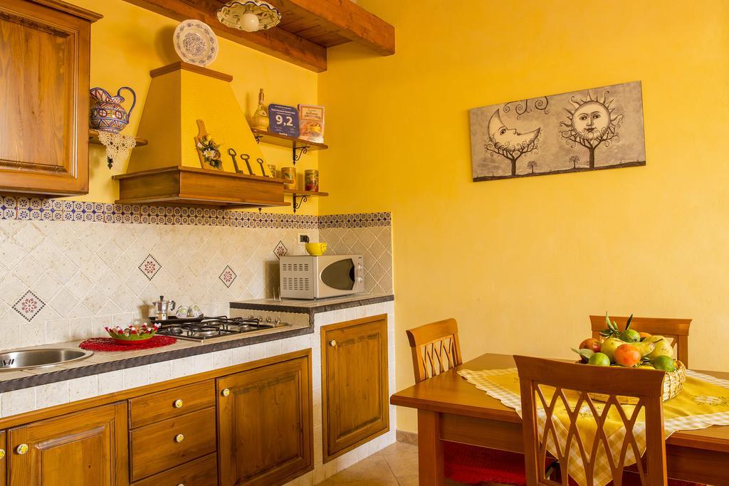 Casa Vacanze Caccamo Santa Lucia מראה חיצוני תמונה